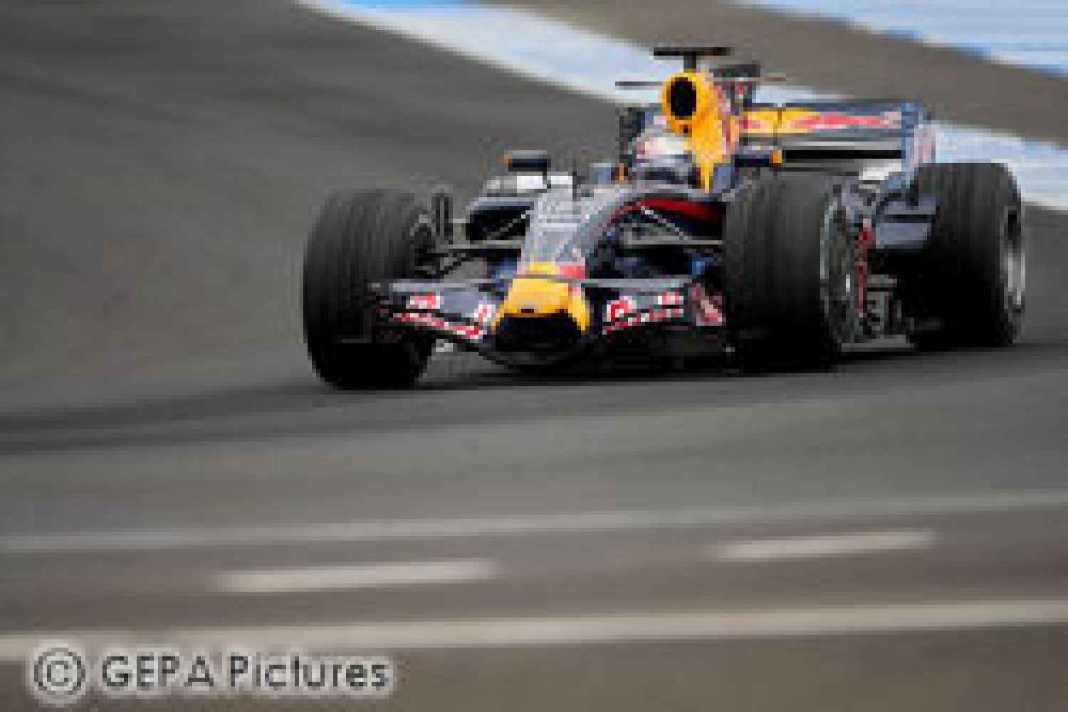 Vettel is concerned about the safety around KERS
