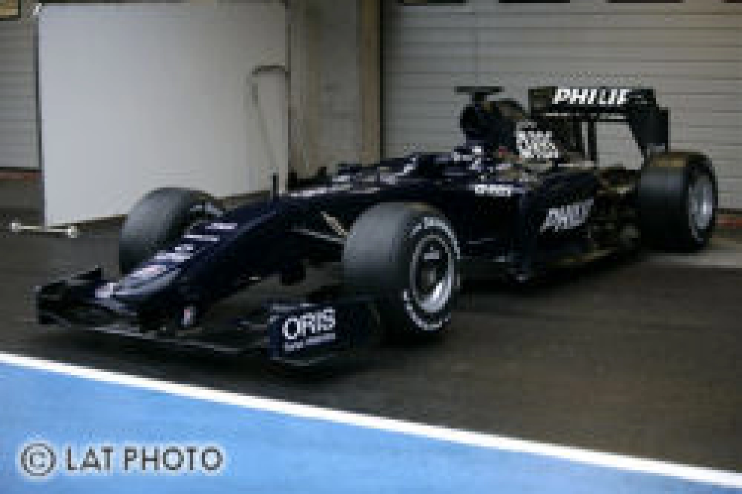 Launch – Williams first team to flash on the Algarve