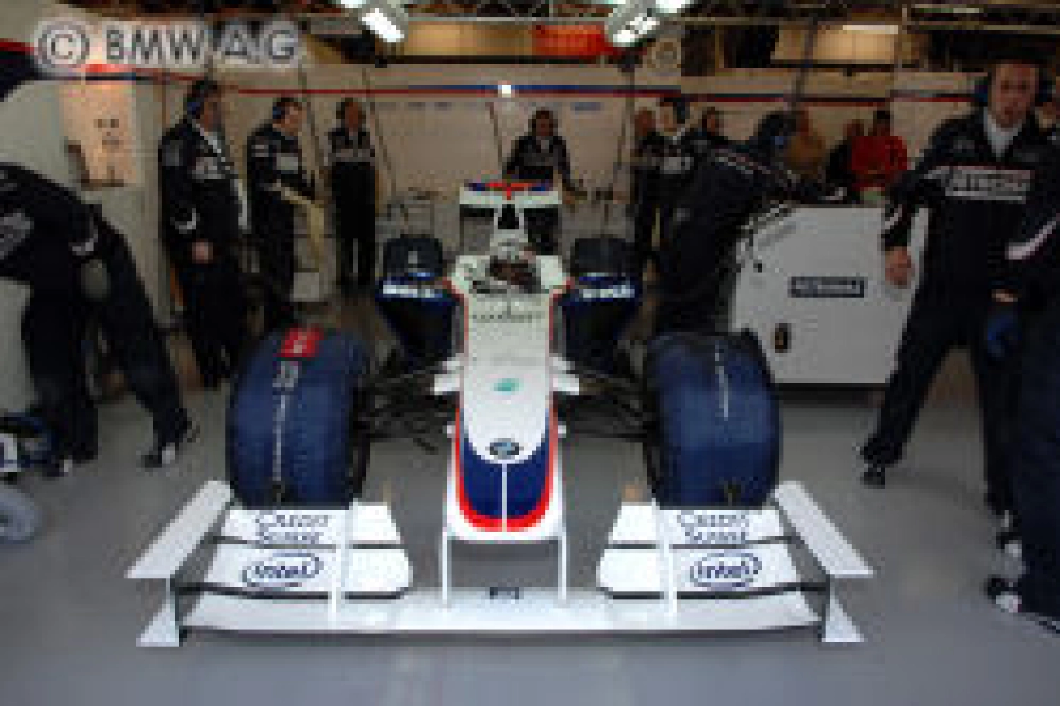 Nick Heidfeld is satisfied: his team is ahead!