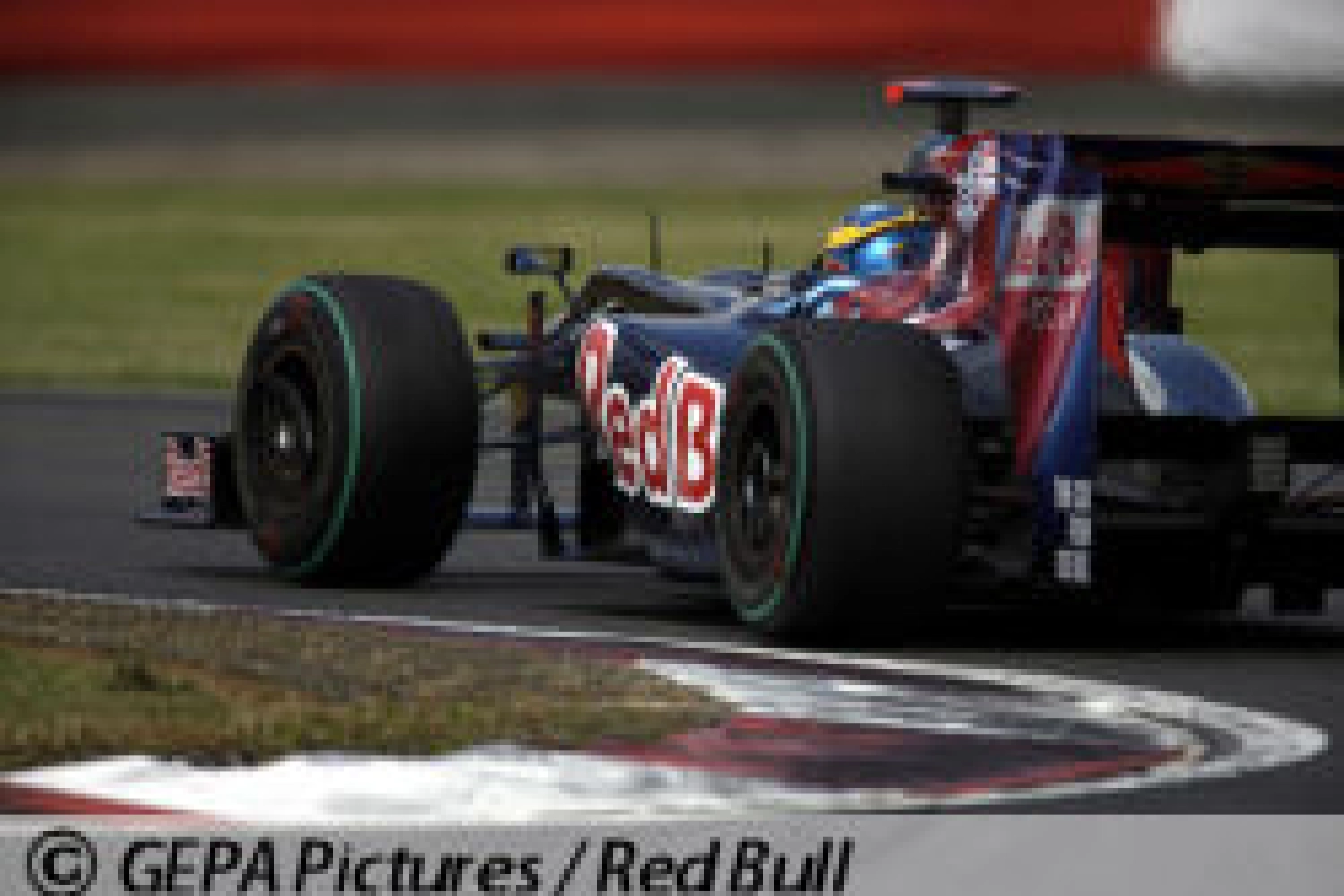 Bourdais found an arrangement with Toro Rosso