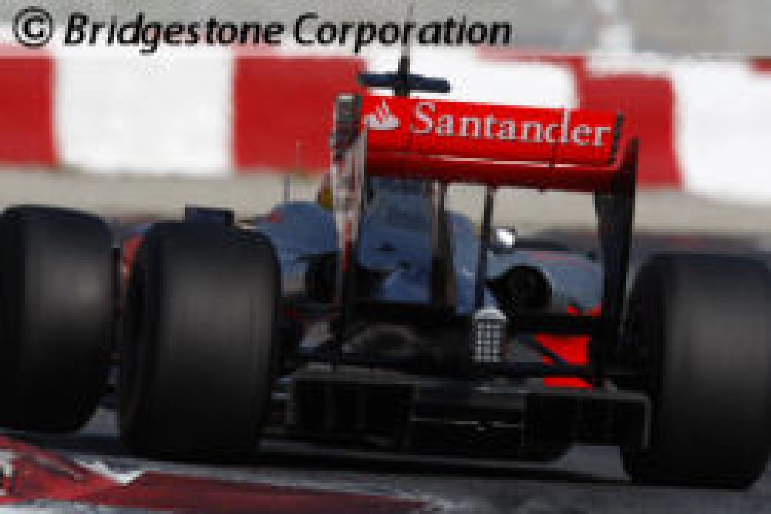 McLaren experiments with its diffuser