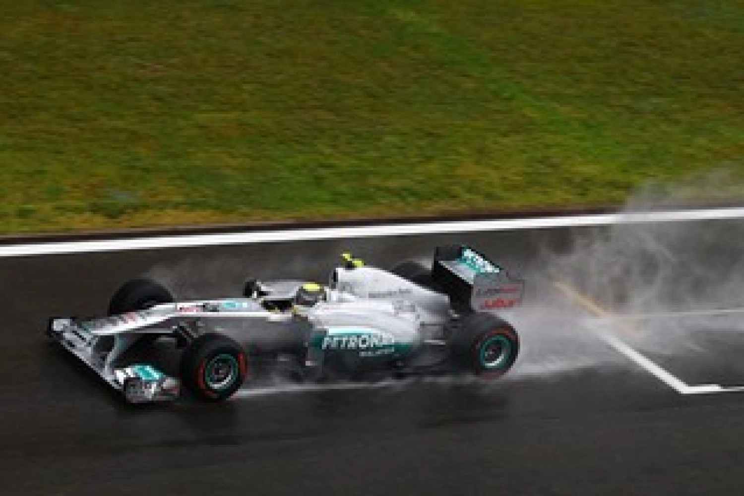 Friday: the Mercedes continues to evolve
