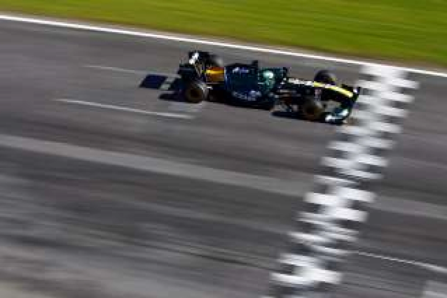 Saturday: Kovalainen puts Team Lotus in Q2