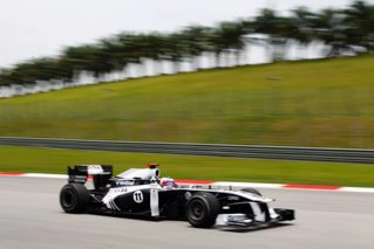 Saturday: Williams falls short of the top 10
