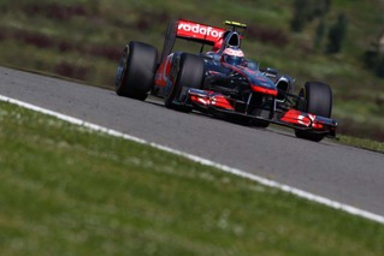 Friday: Button struggles with the soft ones