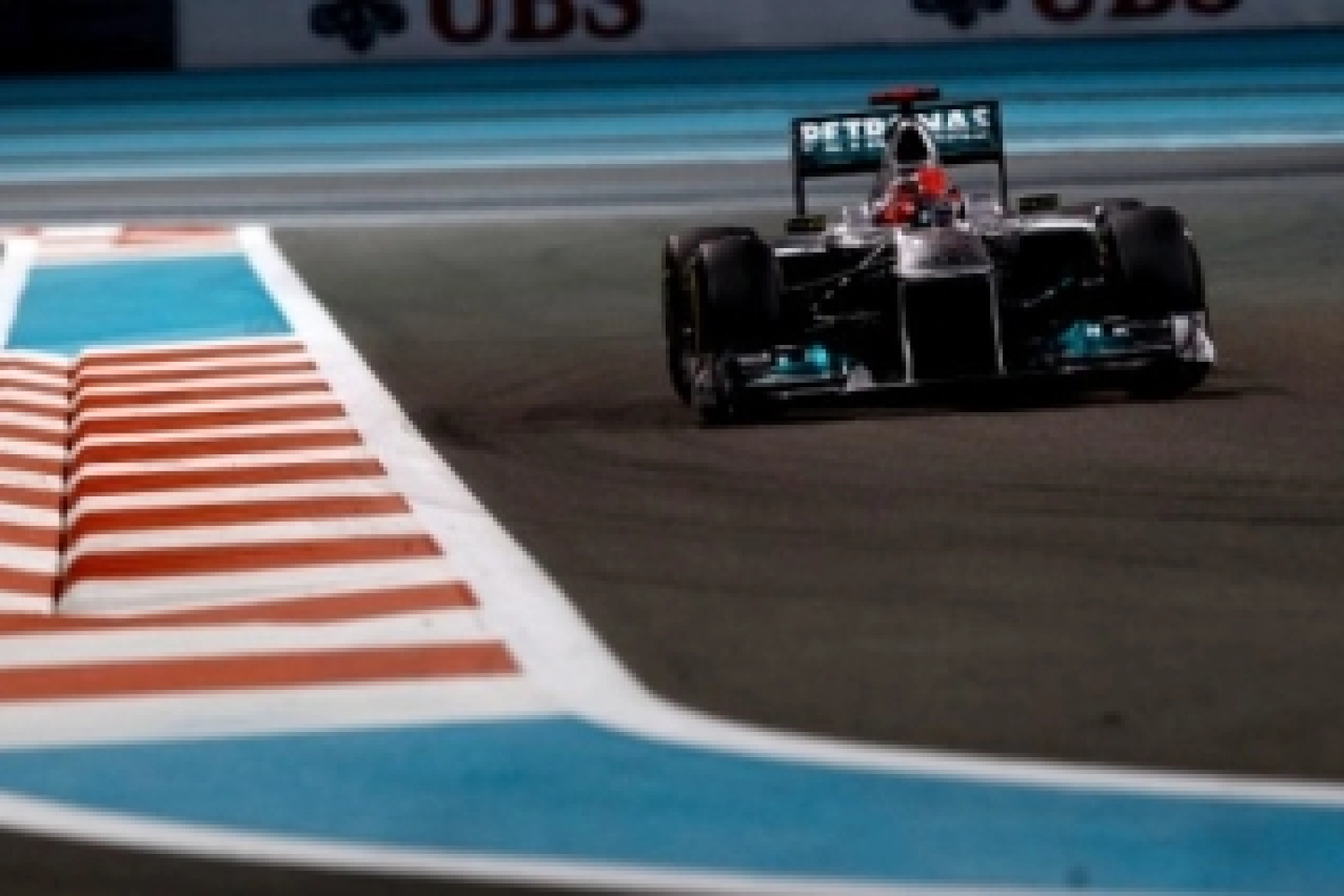 Sunday: Rosberg and Schumacher make the silver arrows shine