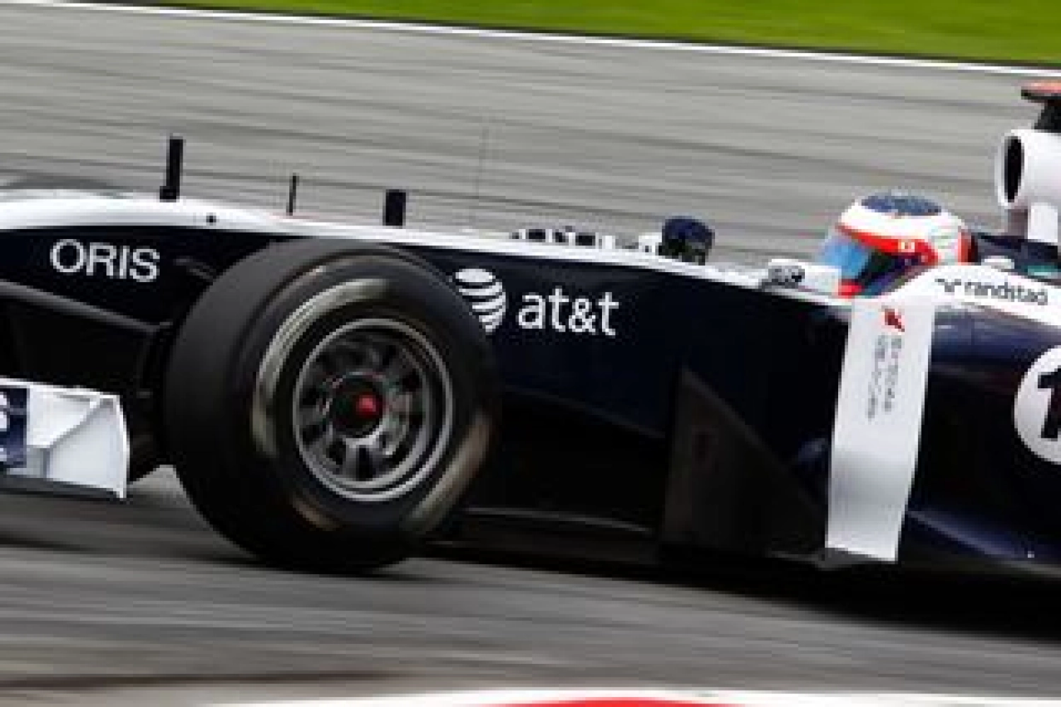 Colin Kolles wants to file a complaint against blown exhausts