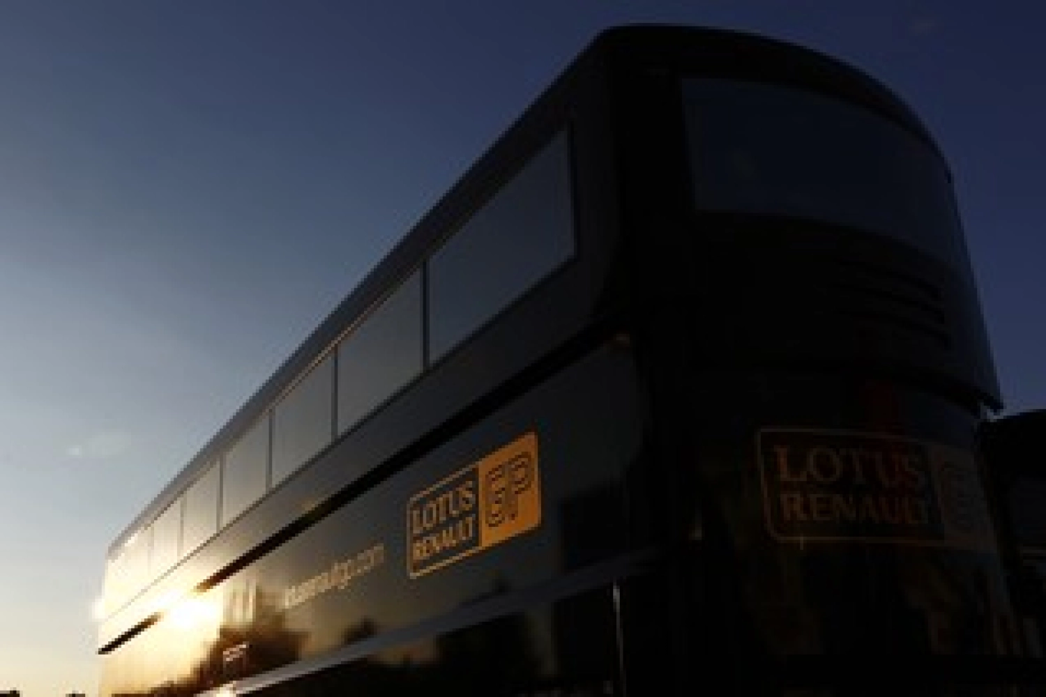 Lotus Renault is working on a new simulator with McLaren