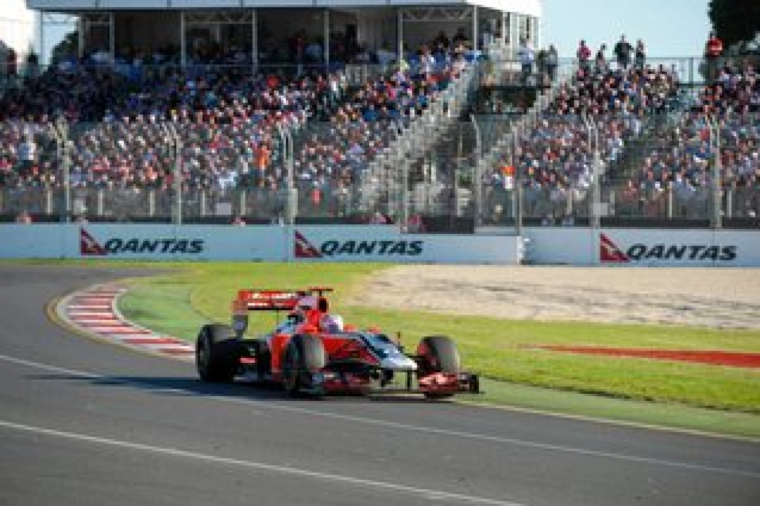 Qantas remains the title sponsor of the Australian Grand Prix