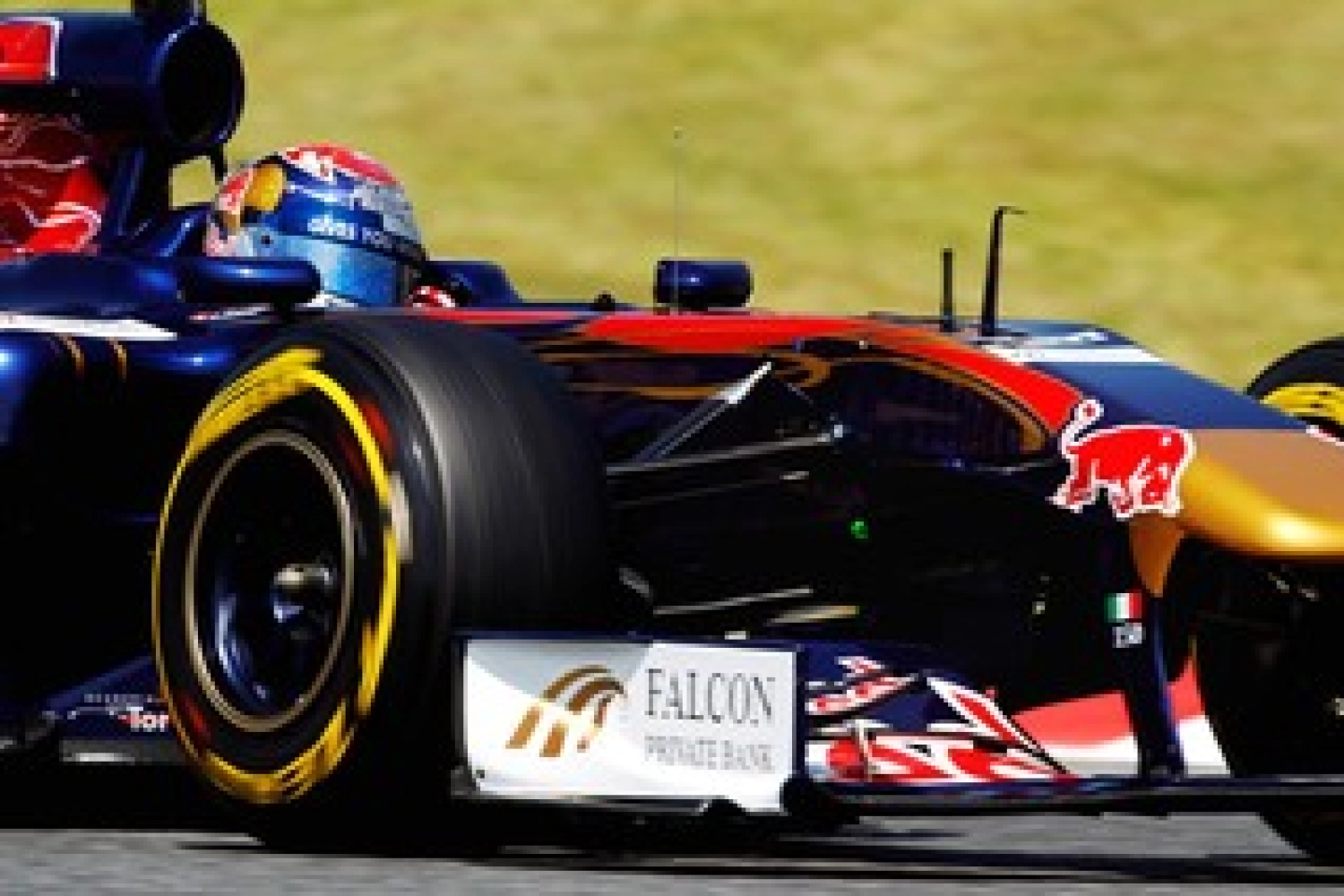 Saturday: Scuderia Toro Rosso is in its place