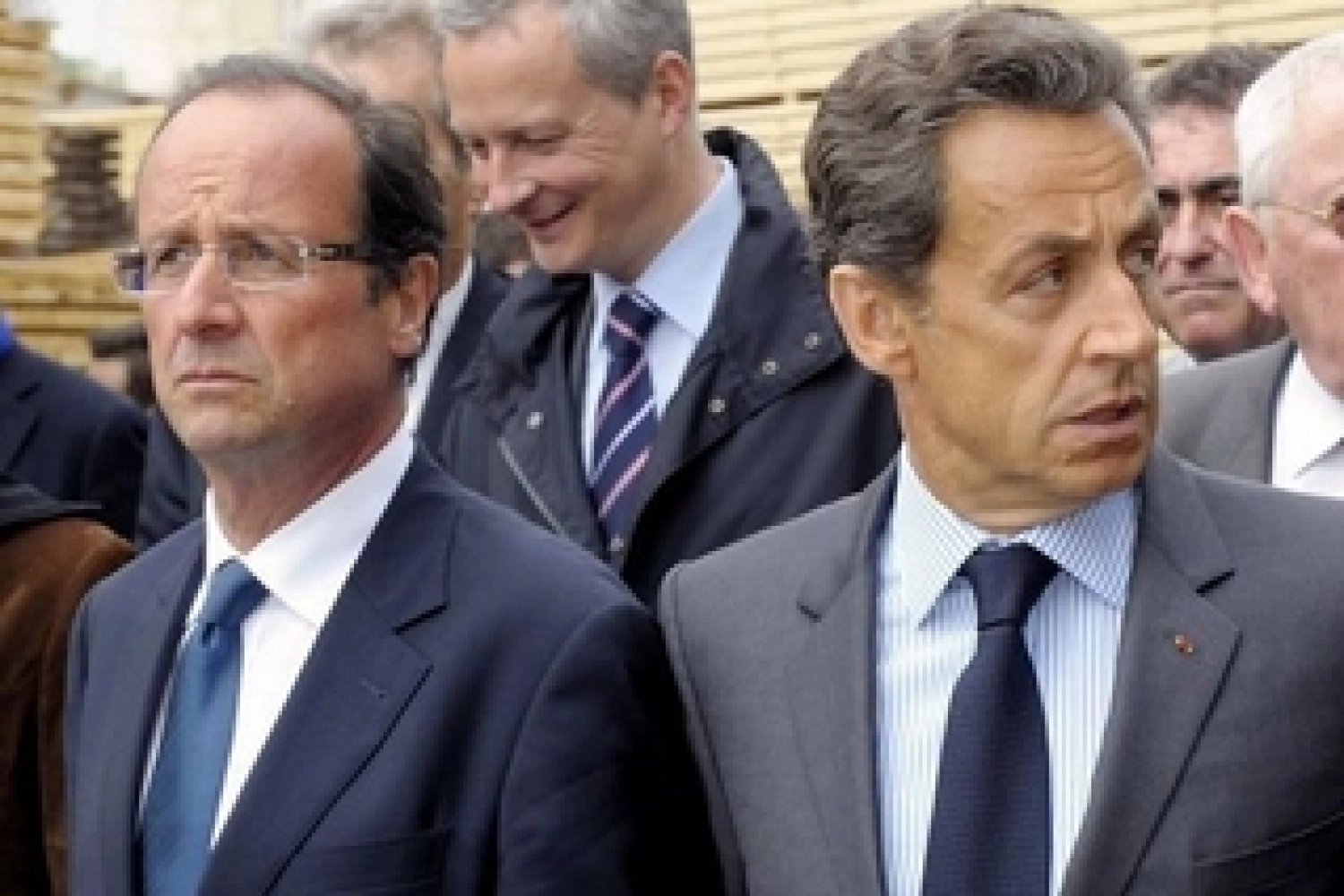 François Hollande and Nicolas Sarkozy talk F1