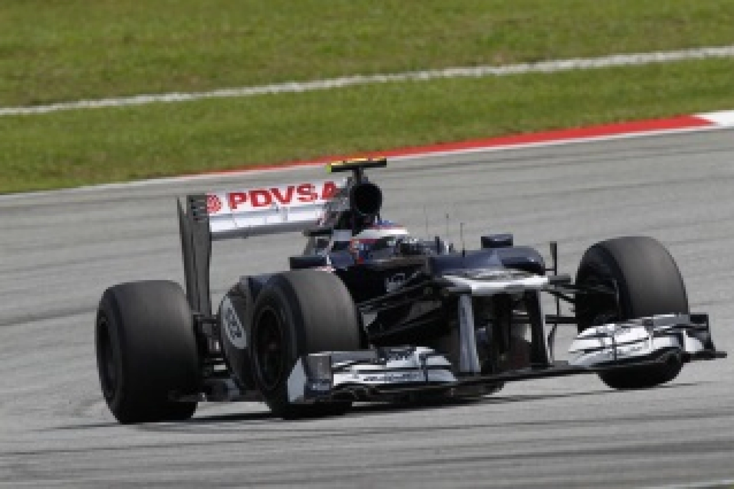 Saturday: Maldonado disappointed with his penalty, Senna with his performance