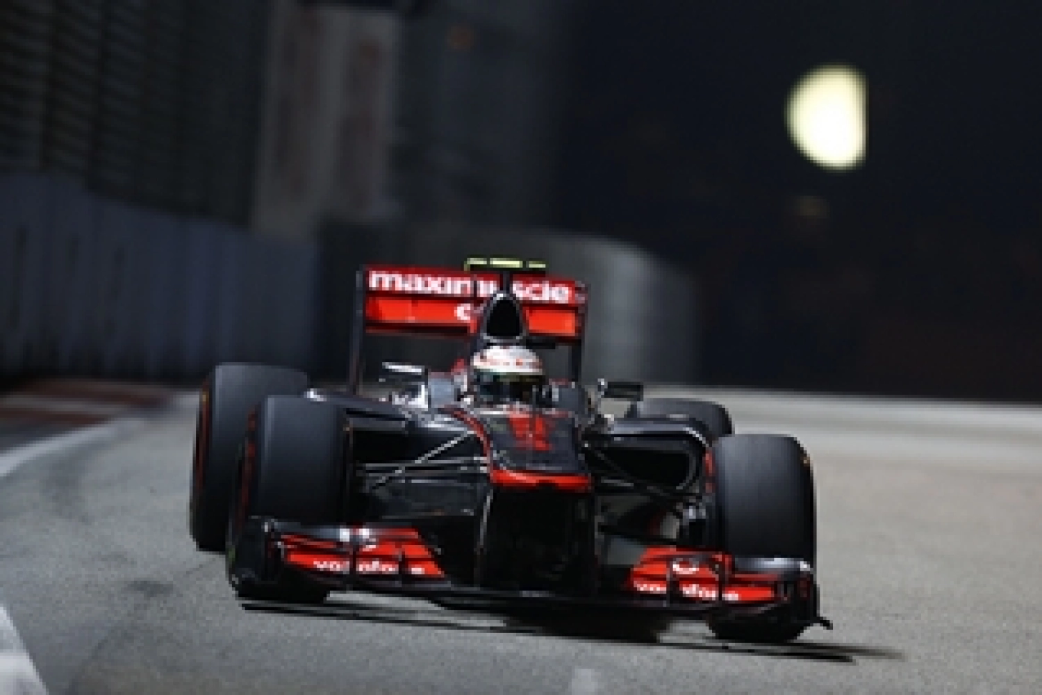 Saturday: Hamilton puts McLaren on the right track