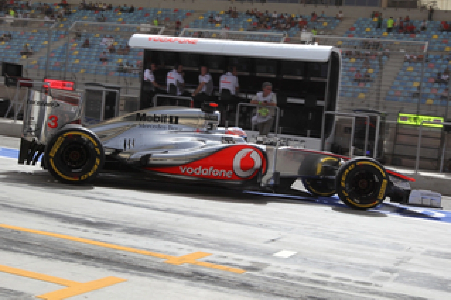 Friday: McLaren drivers already competitive