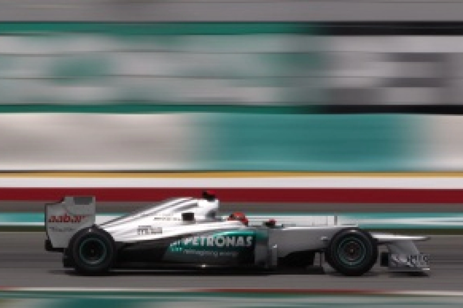 Saturday: Schumacher brings joy to Mercedes