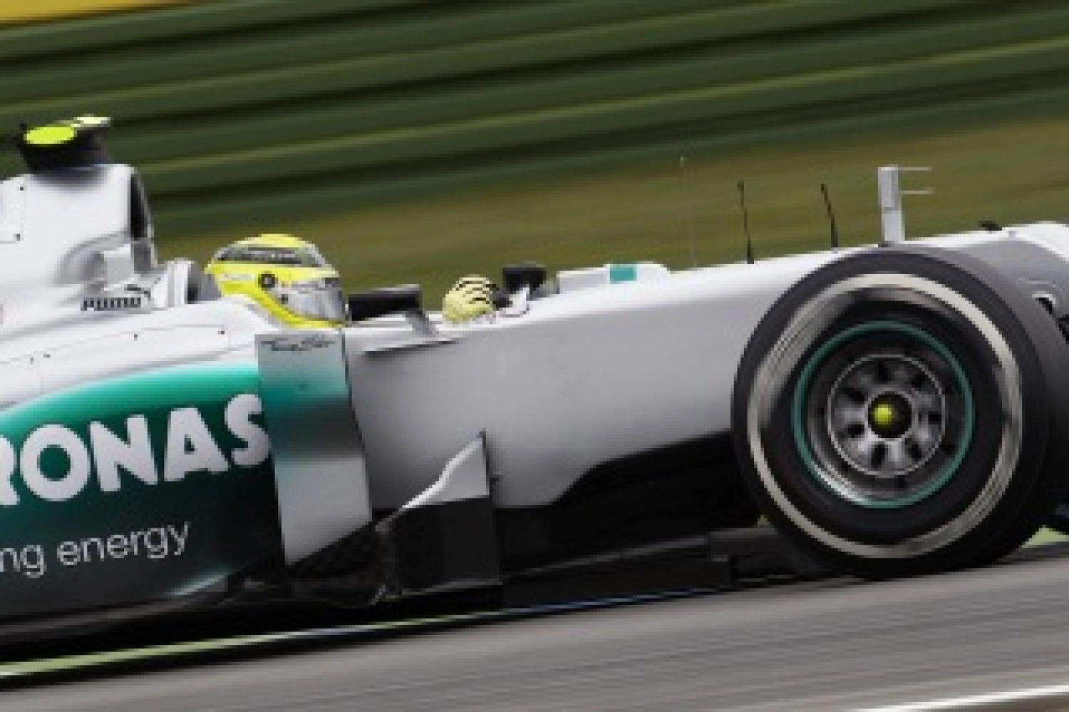 Saturday: Rosberg and Mercedes will aim for points