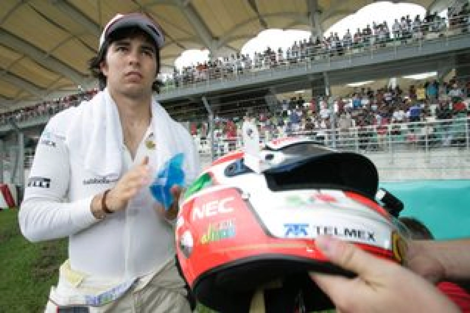 Sergio Pérez is still “a child” according to Jo Ramirez