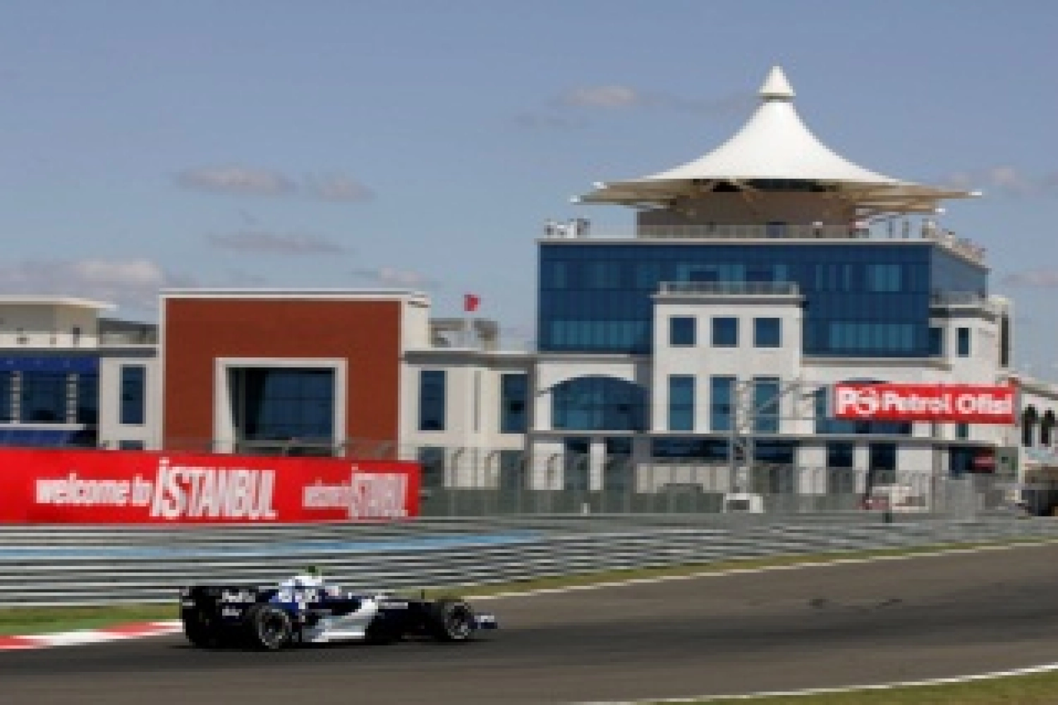 Ecclestone interested in the Istanbul Park circuit?