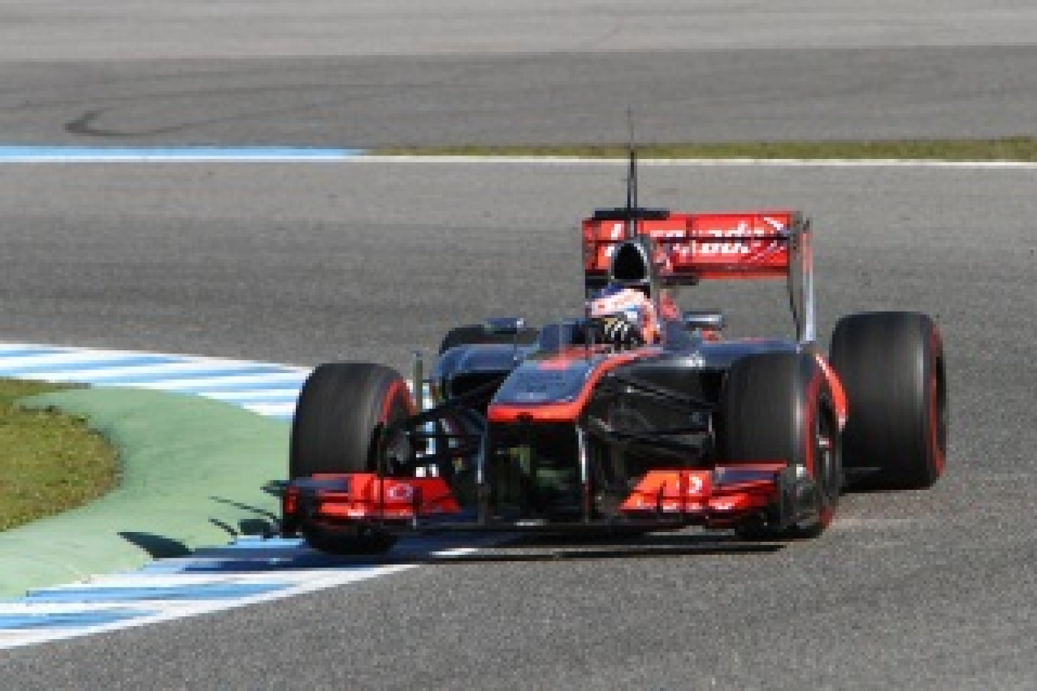 Jerez Testing – Day 1: Button Puts His McLaren on Top