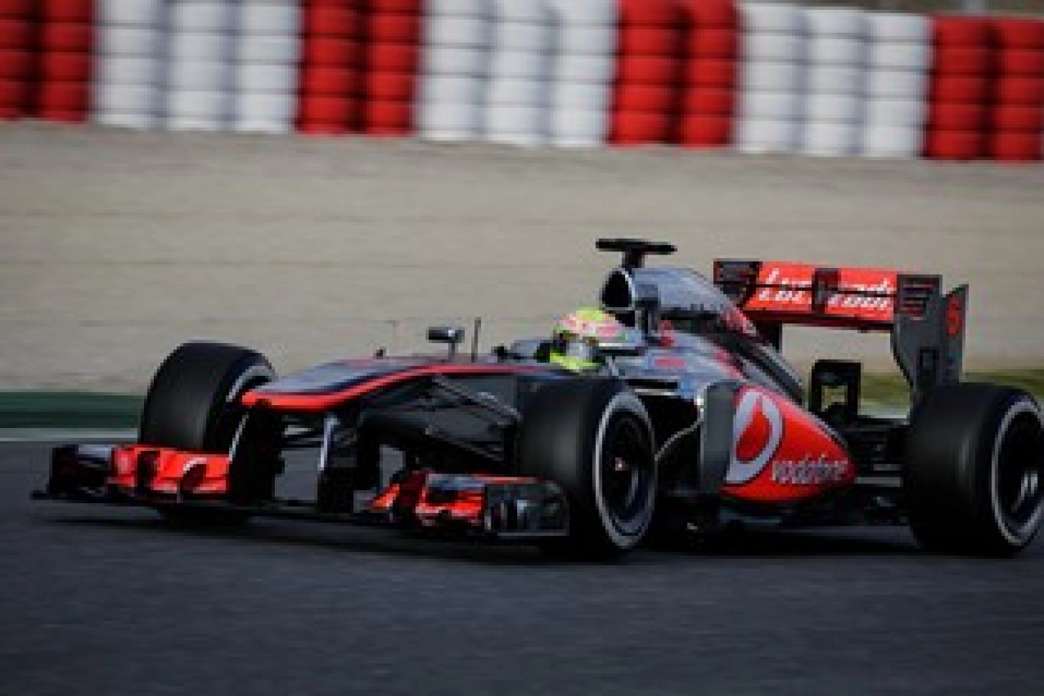 McLaren expects more from Sergio Pérez
