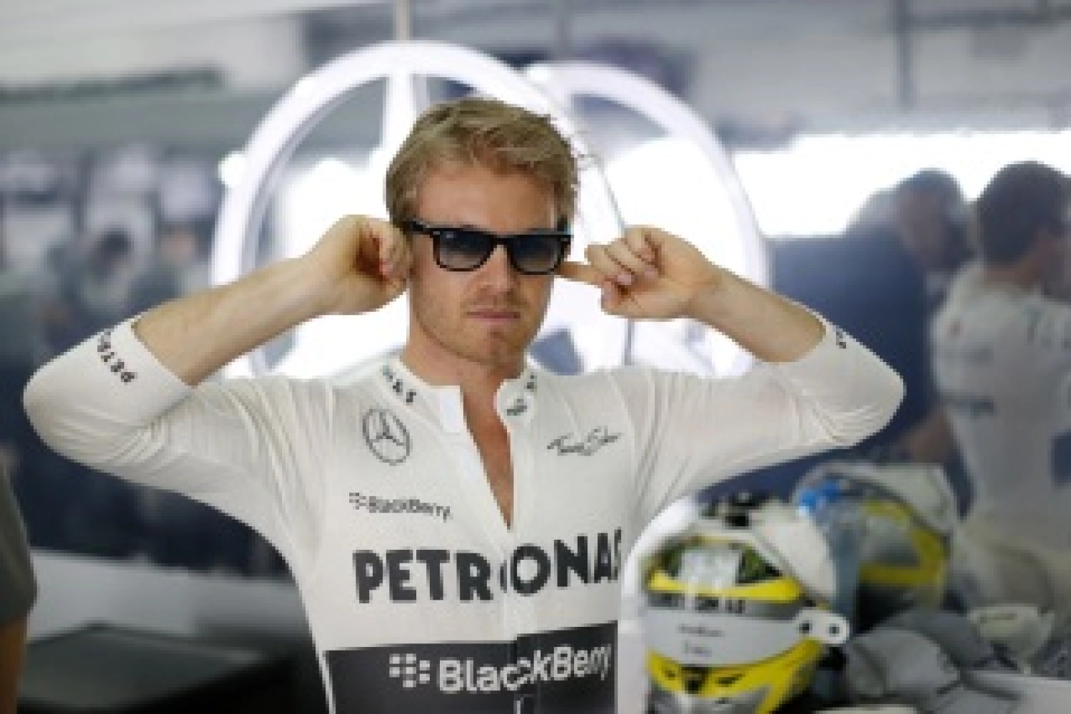 Rosberg does not want to talk about the title yet