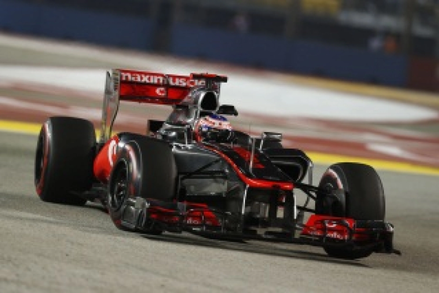 Saturday: Button and Pérez will aim for points for McLaren