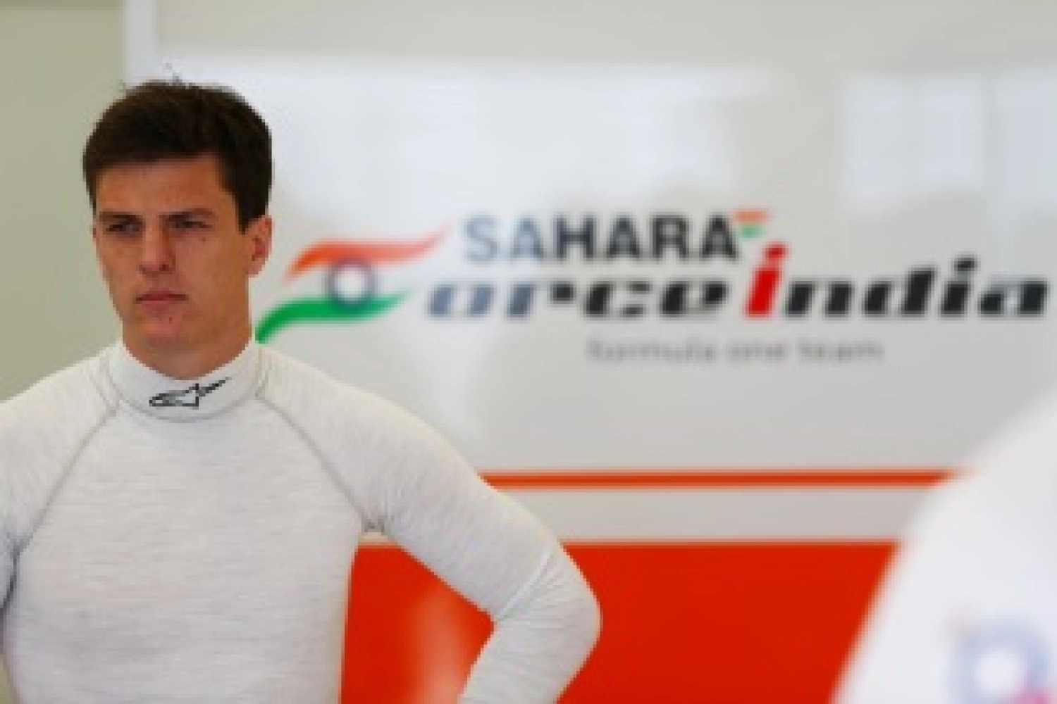 Di Resta, unwell, will be replaced by Calado for FP1