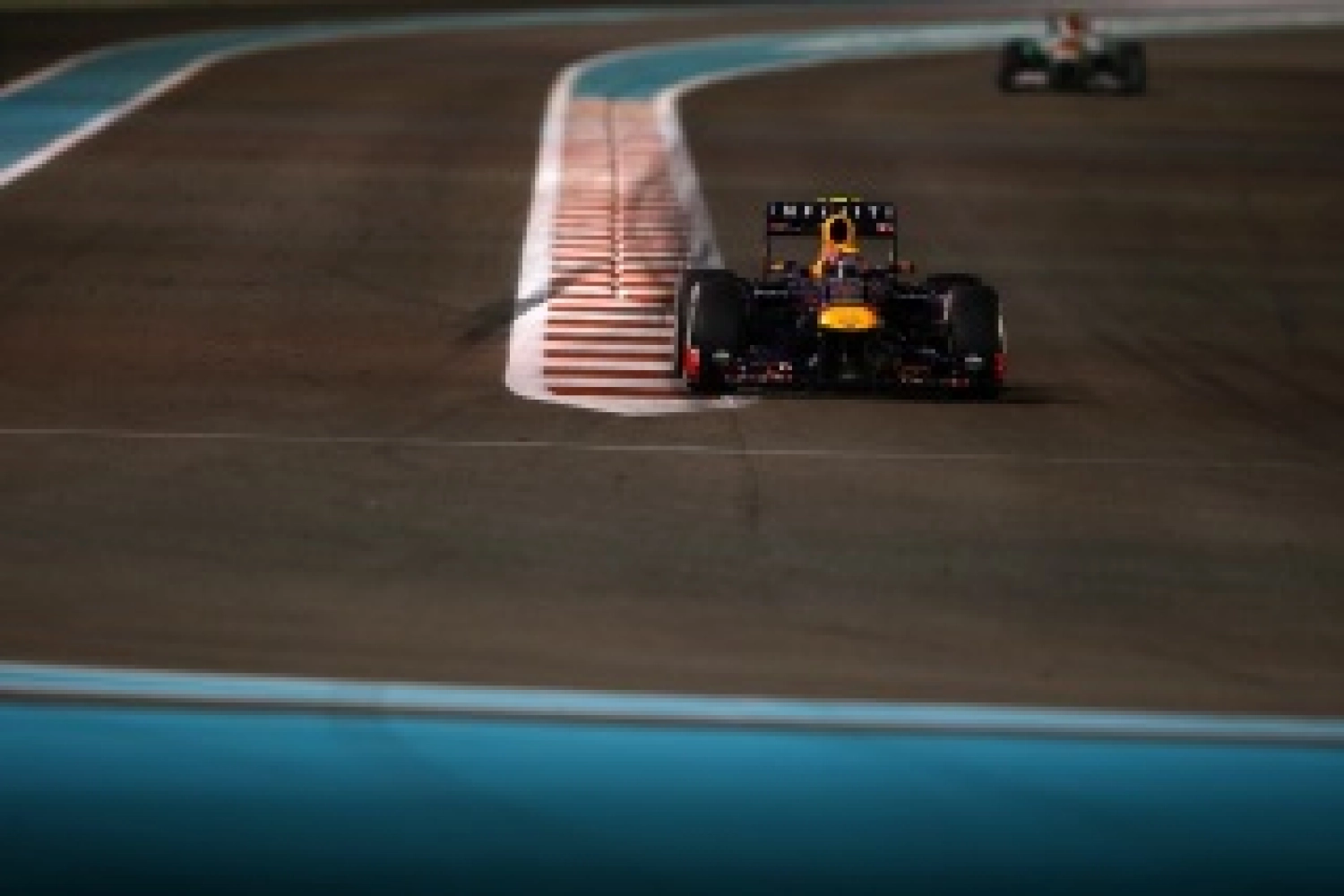 Abu Dhabi: The Qualifying Sessions Seen from the Pits