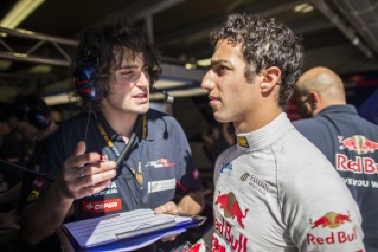 Sunday: Ricciardo offers a final point to Toro Rosso