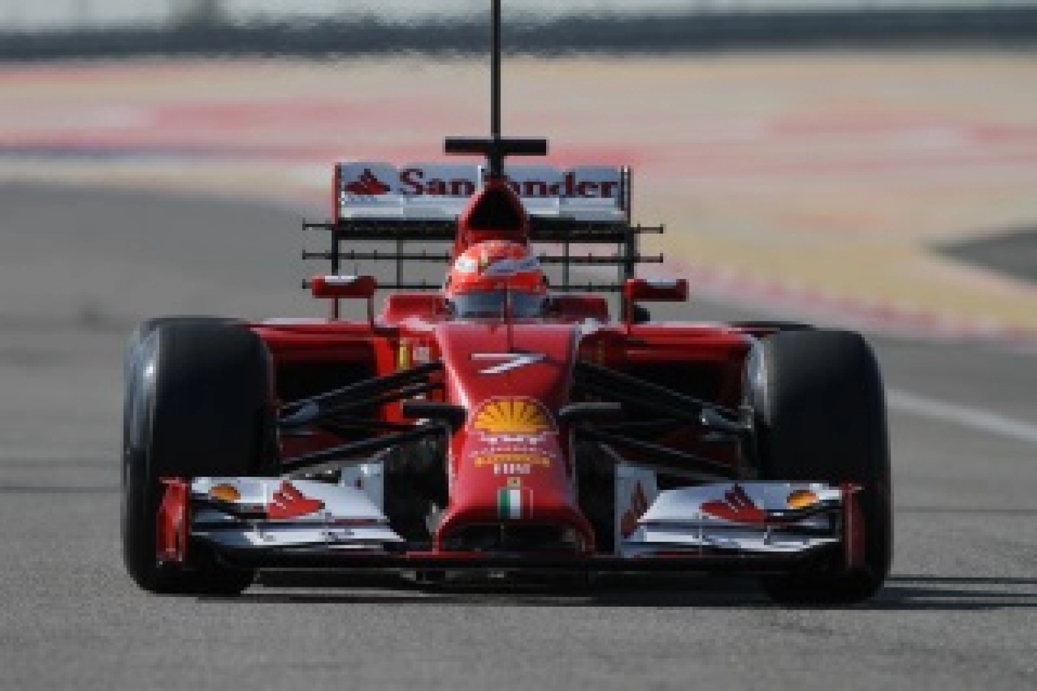 Ferrari will test its F14T in conditions close to a Grand Prix