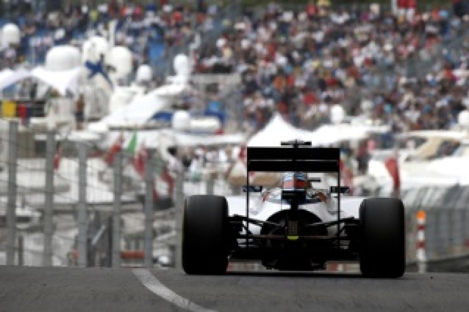 Saturday: Williams drivers will aim for points in Monaco