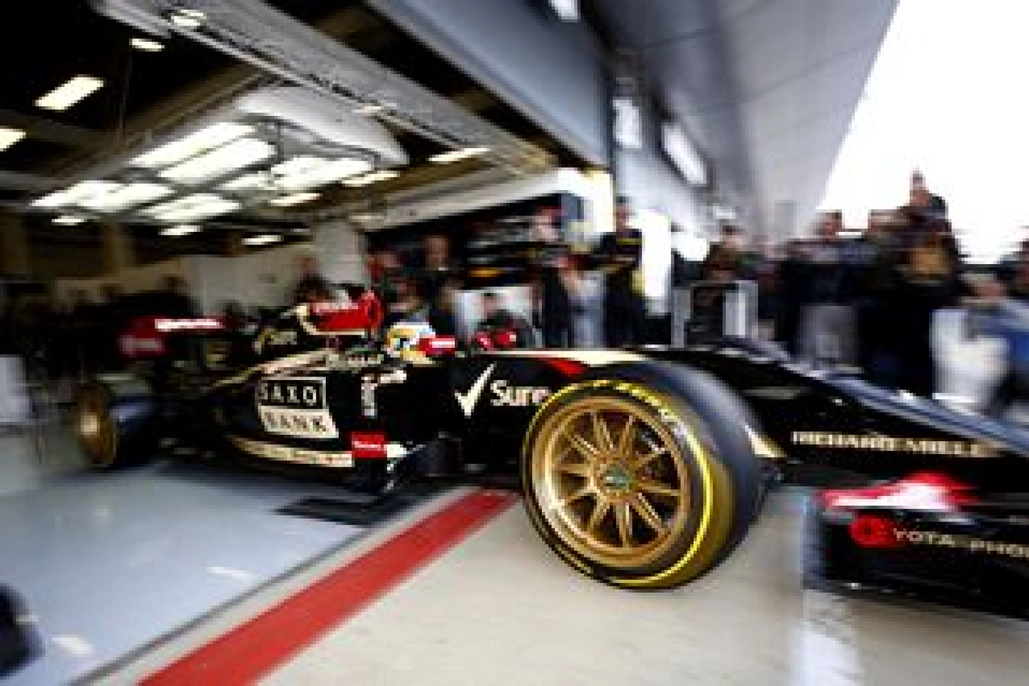 Pic: The 18-inch tires will be “a big challenge” for F1