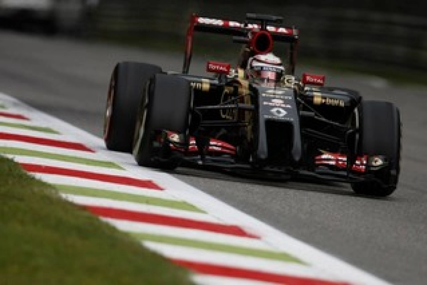 Grosjean: Lotus F1 abandons development of the E22