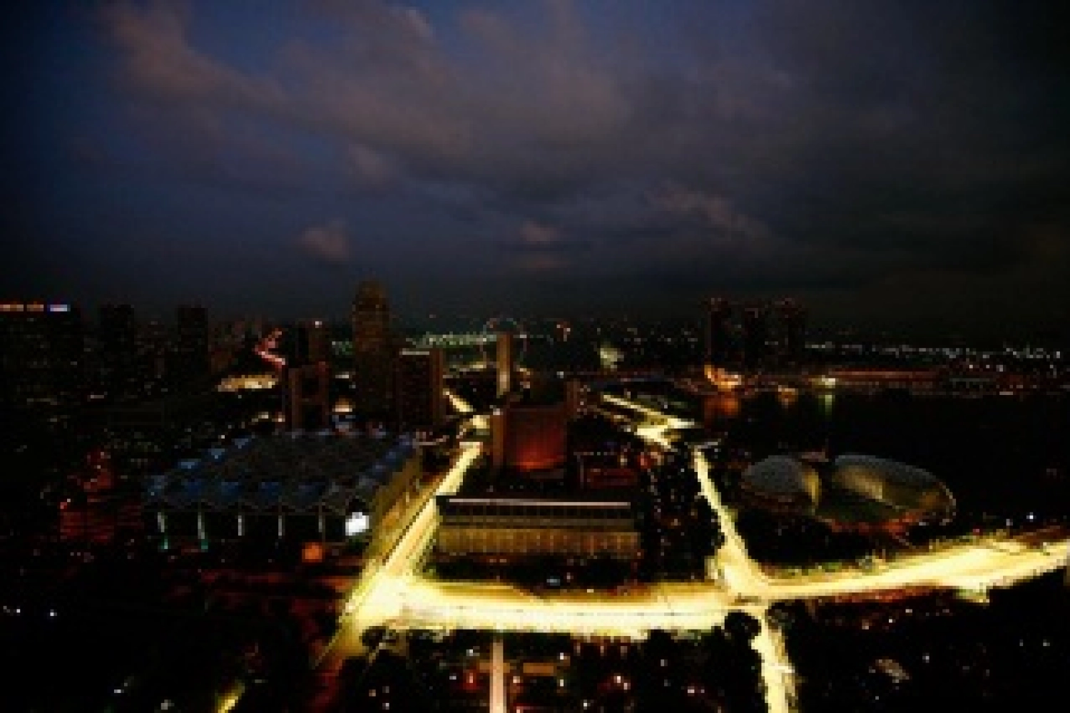 Official: Singapore on the calendar until 2017
