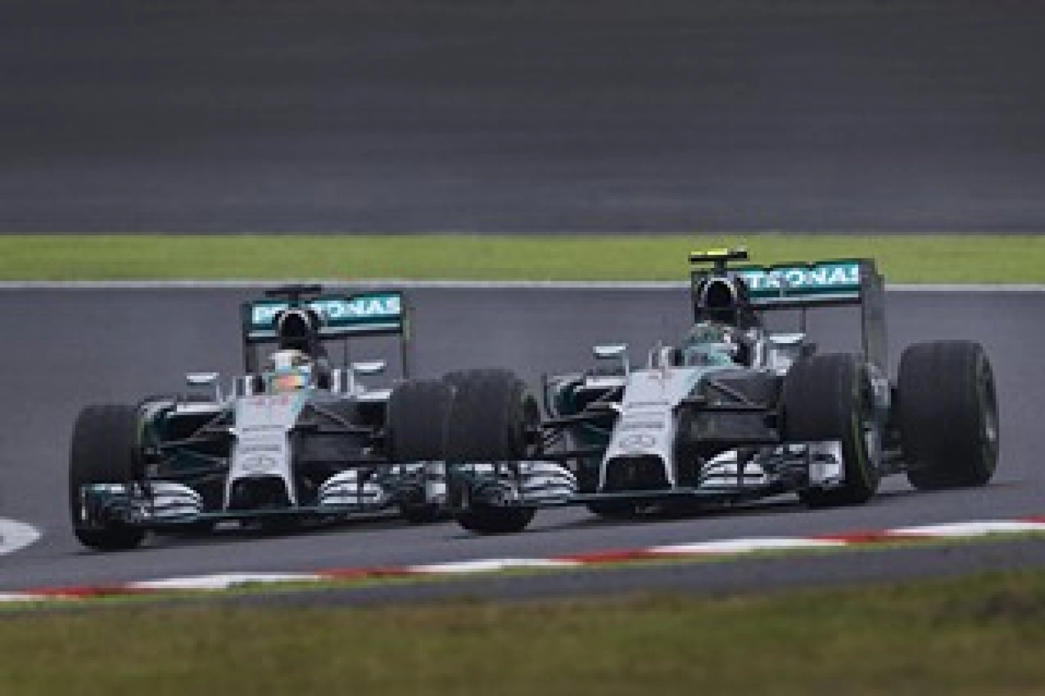 Sunday: Hamilton deserved his victory according to Rosberg, Mercedes drivers think of Bianchi