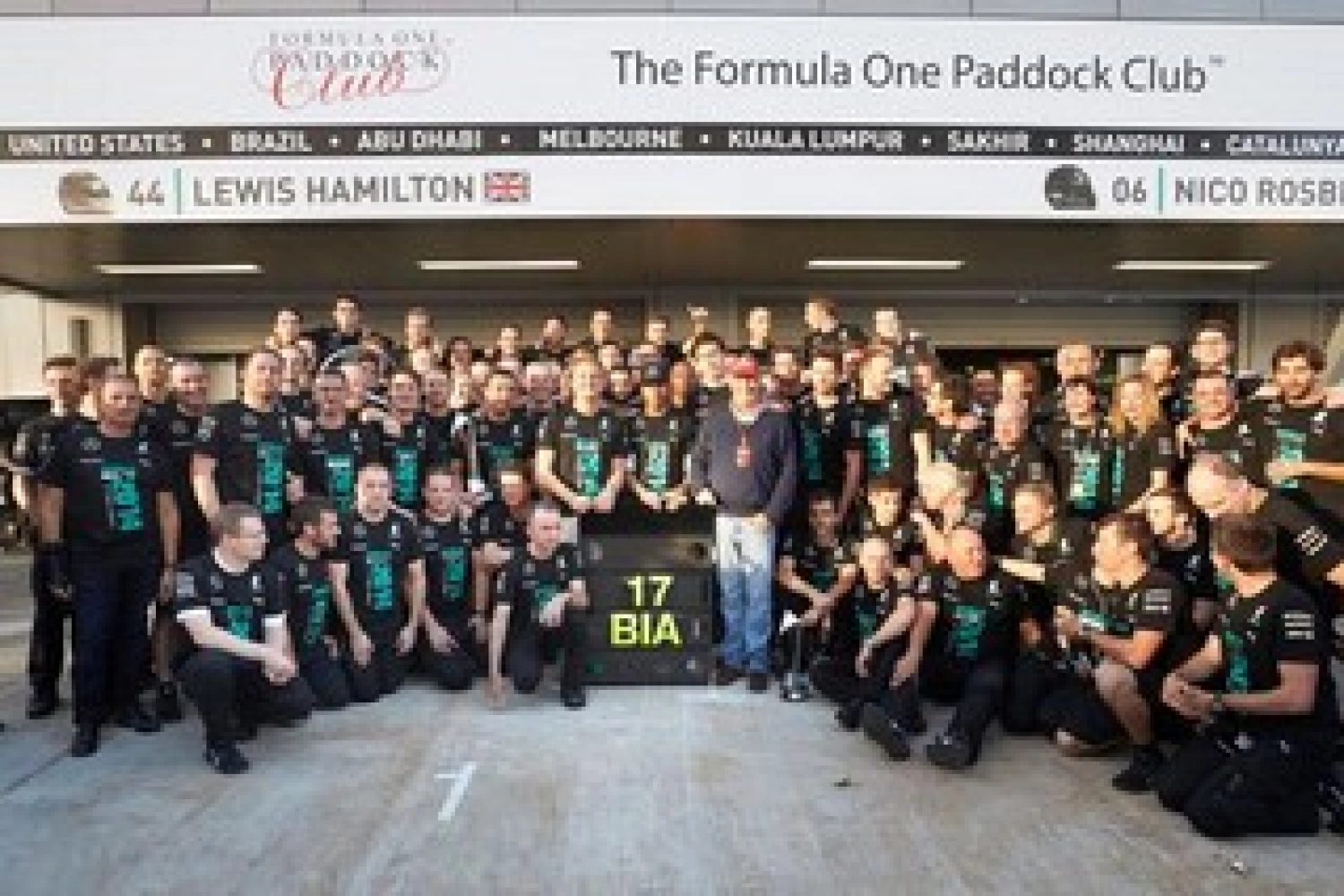 Mercedes: A restrained title and a victory by Hamilton dedicated to Jules Bianchi