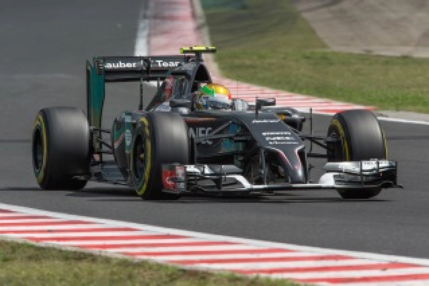 After a good qualifying session, the goal is to score points for the Sauber drivers in Brazil
