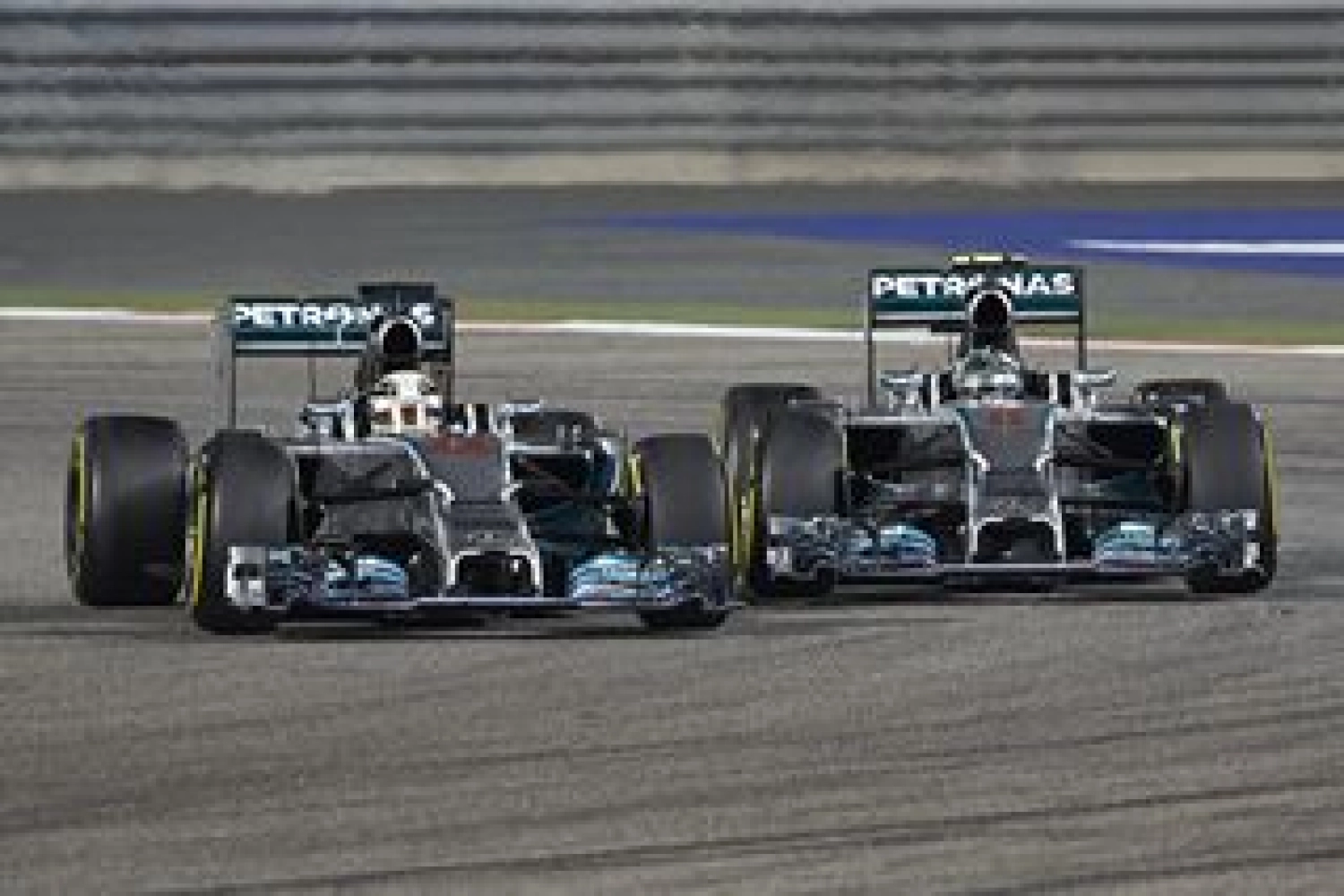 Abu Dhabi: Rosberg hopes Hamilton will succumb to the pressure