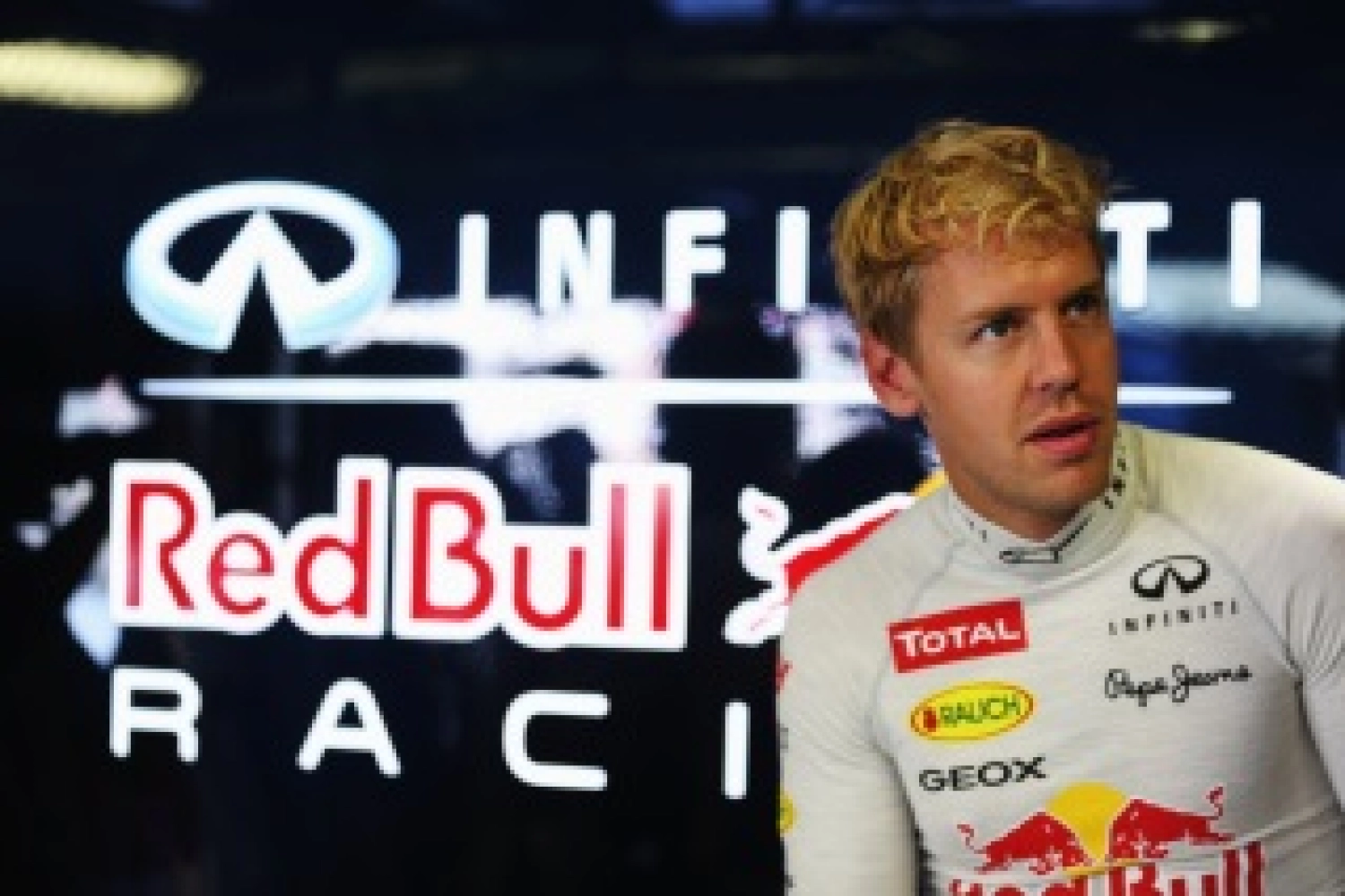 Official: Vettel joins Räikkönen at Ferrari in 2015