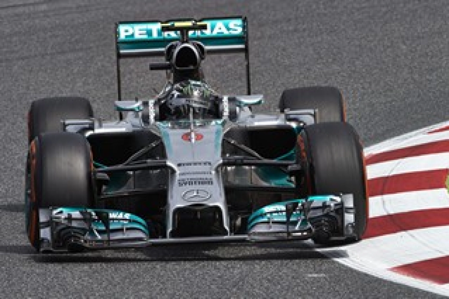 Brazil – Free Practice 1: Rosberg ahead of Hamilton and Kvyat, Juncadella in the tires