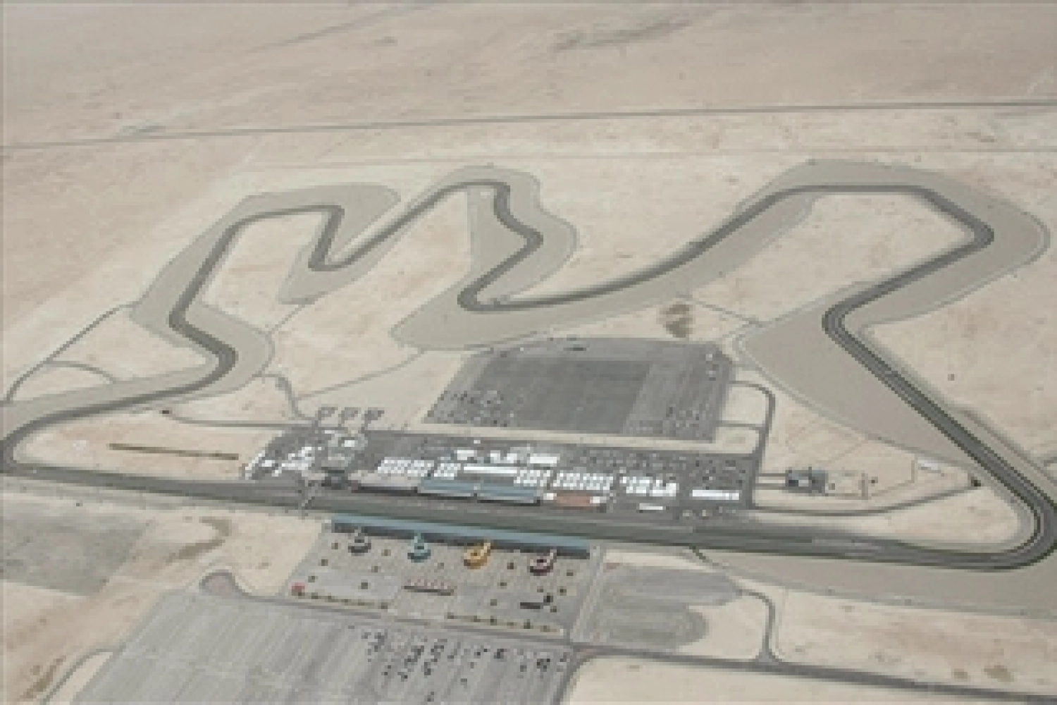 Ecclestone: Qatar in Negotiations to Host a Formula 1 Grand Prix