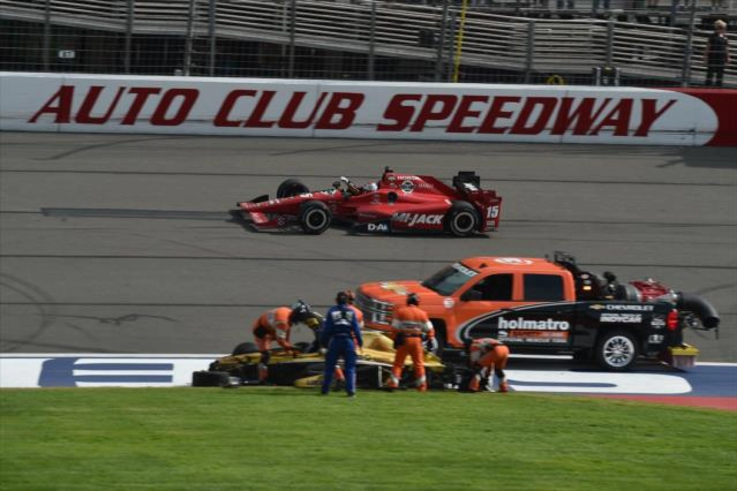Fontana – Race: Rahal victorious in a crazy race