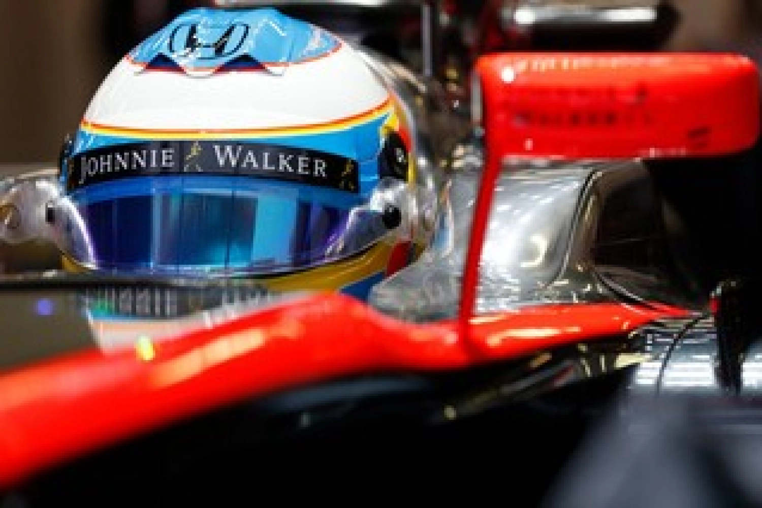 Alonso back in the McLaren simulator