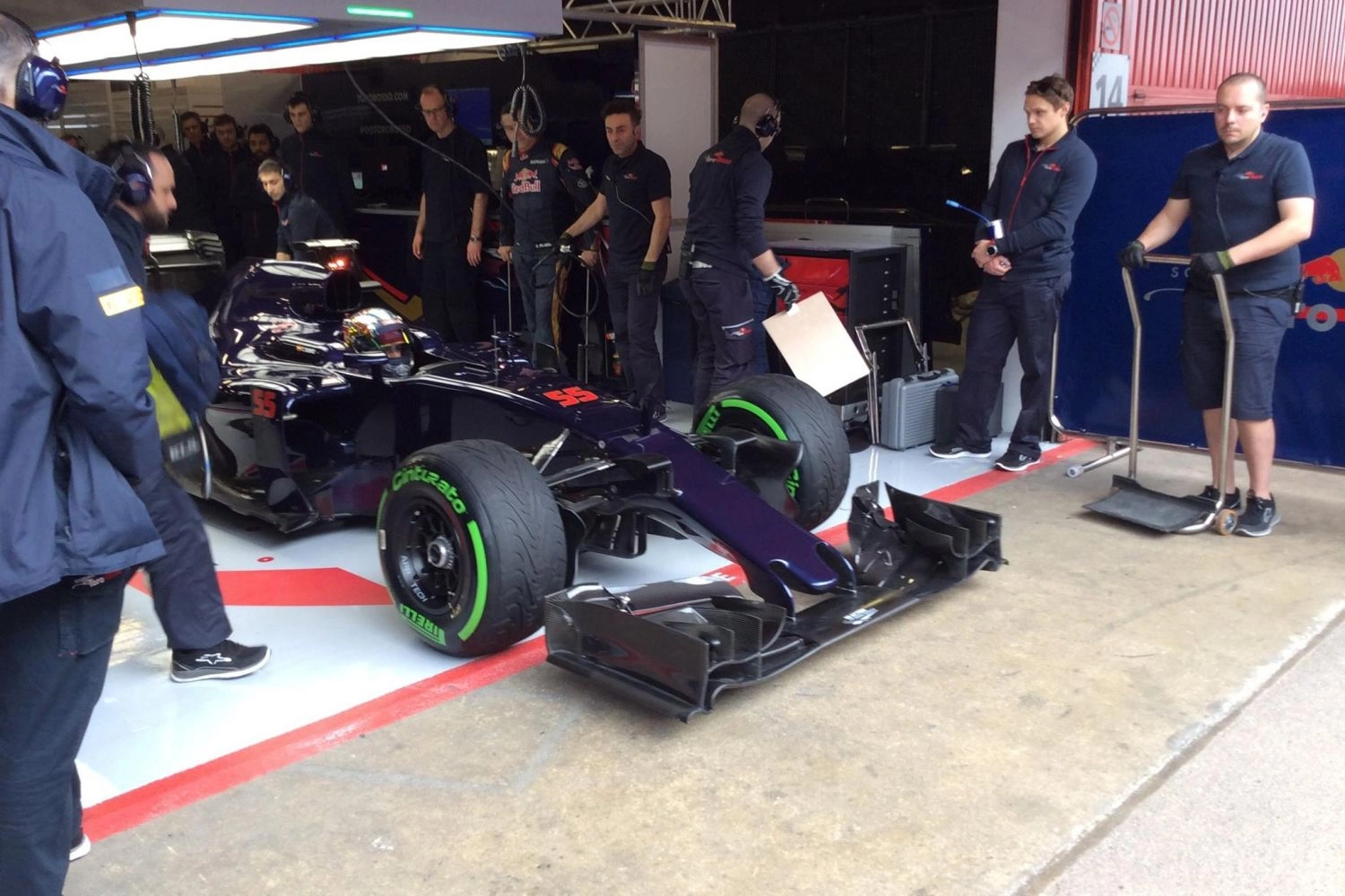Low-key inauguration for the new Toro Rosso