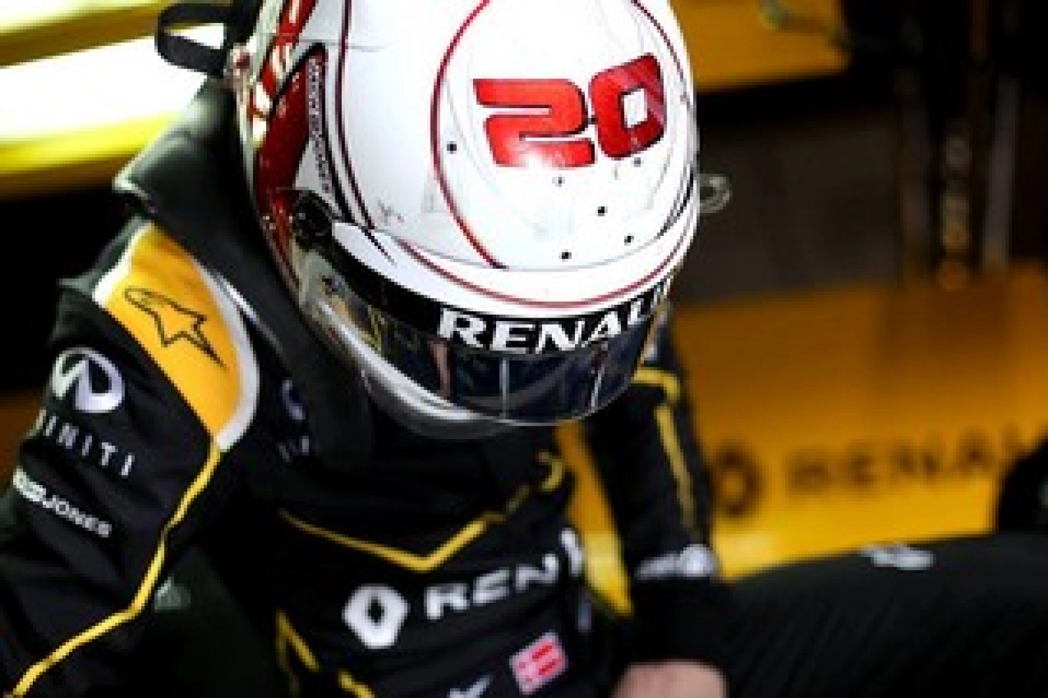 Official: Magnussen, penalized, will start from the pit lane on Sunday
