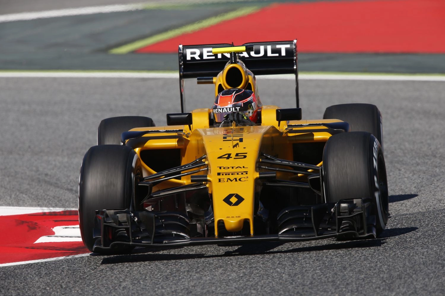 Ocon to run FP1 in Hungary and aim for a Renault place in 2017