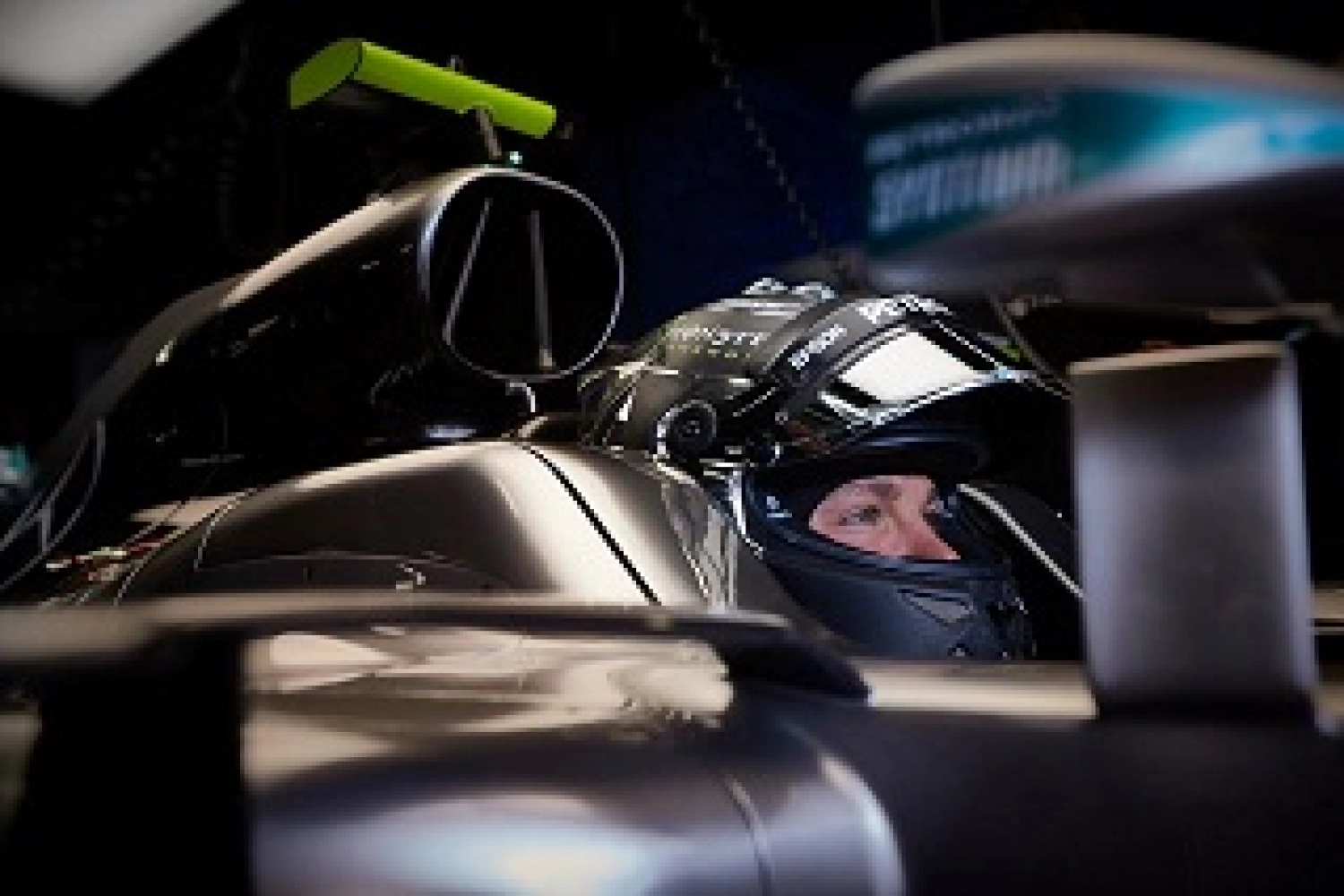 Singapore – Free Practice 2: Rosberg leads; Räikkönen, Verstappen and Ricciardo within touching distance