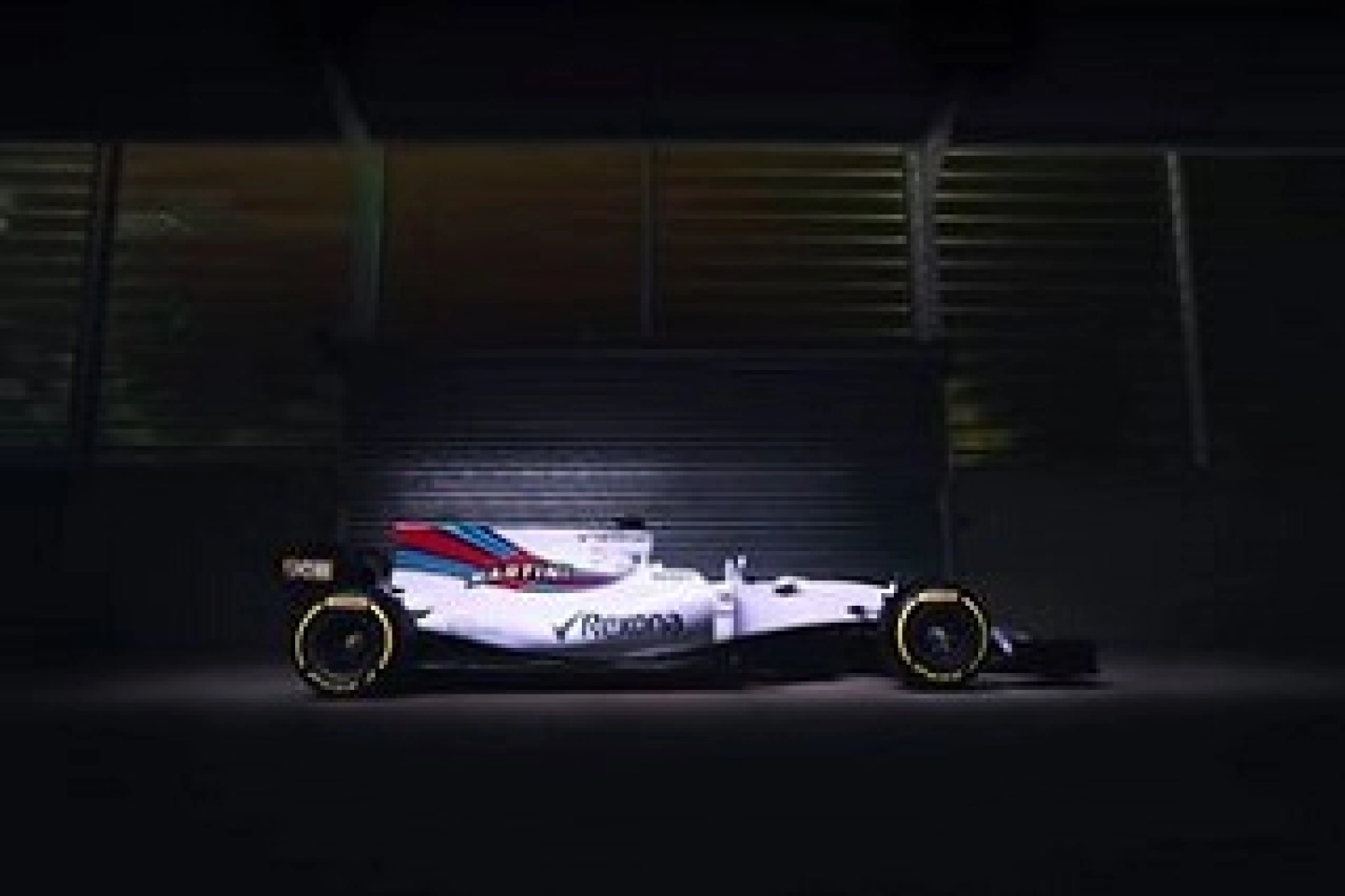 Williams unveils the latest version of its FW40