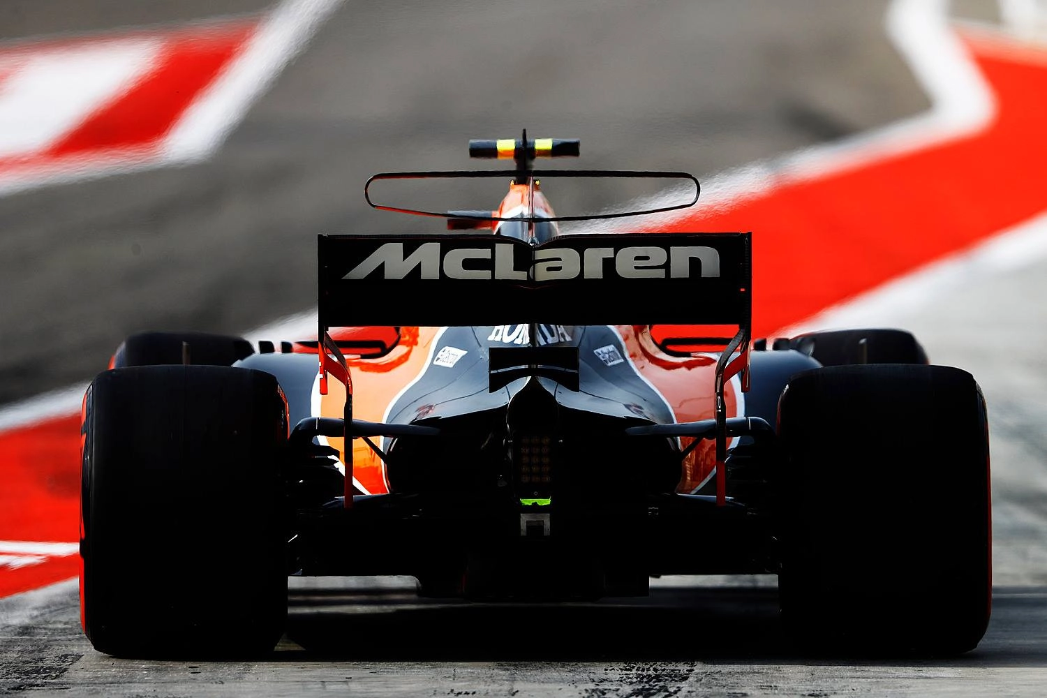 Alonso helpless in the face of Honda’s impressive engine deficit