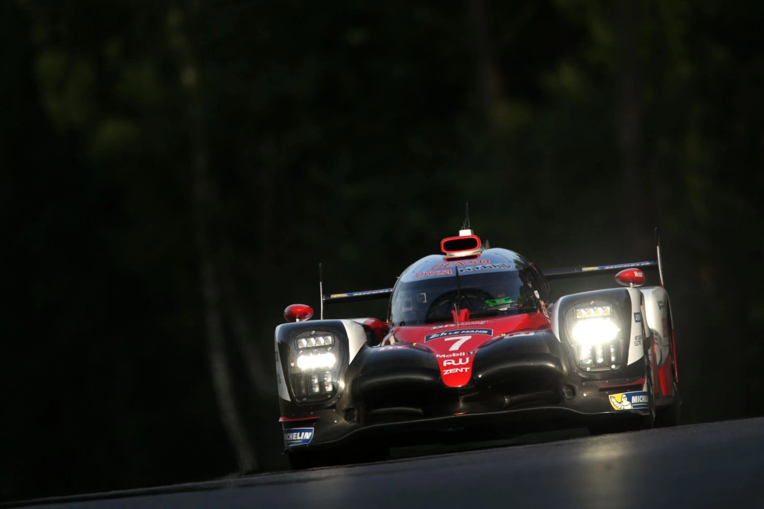 Toyota #7 victim of a bad joke by an LMP2 driver